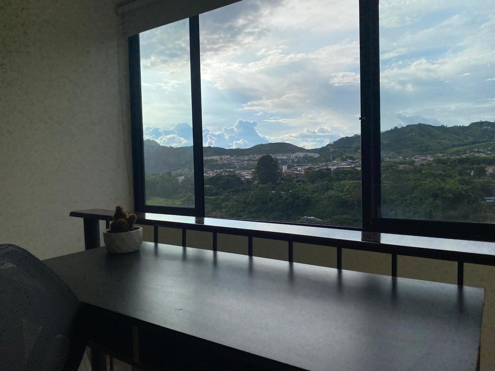 Apartamento Loft Host Partner Cerca Al Aeropuerto,Expofuturo Y Ukumari Pereira Exterior foto