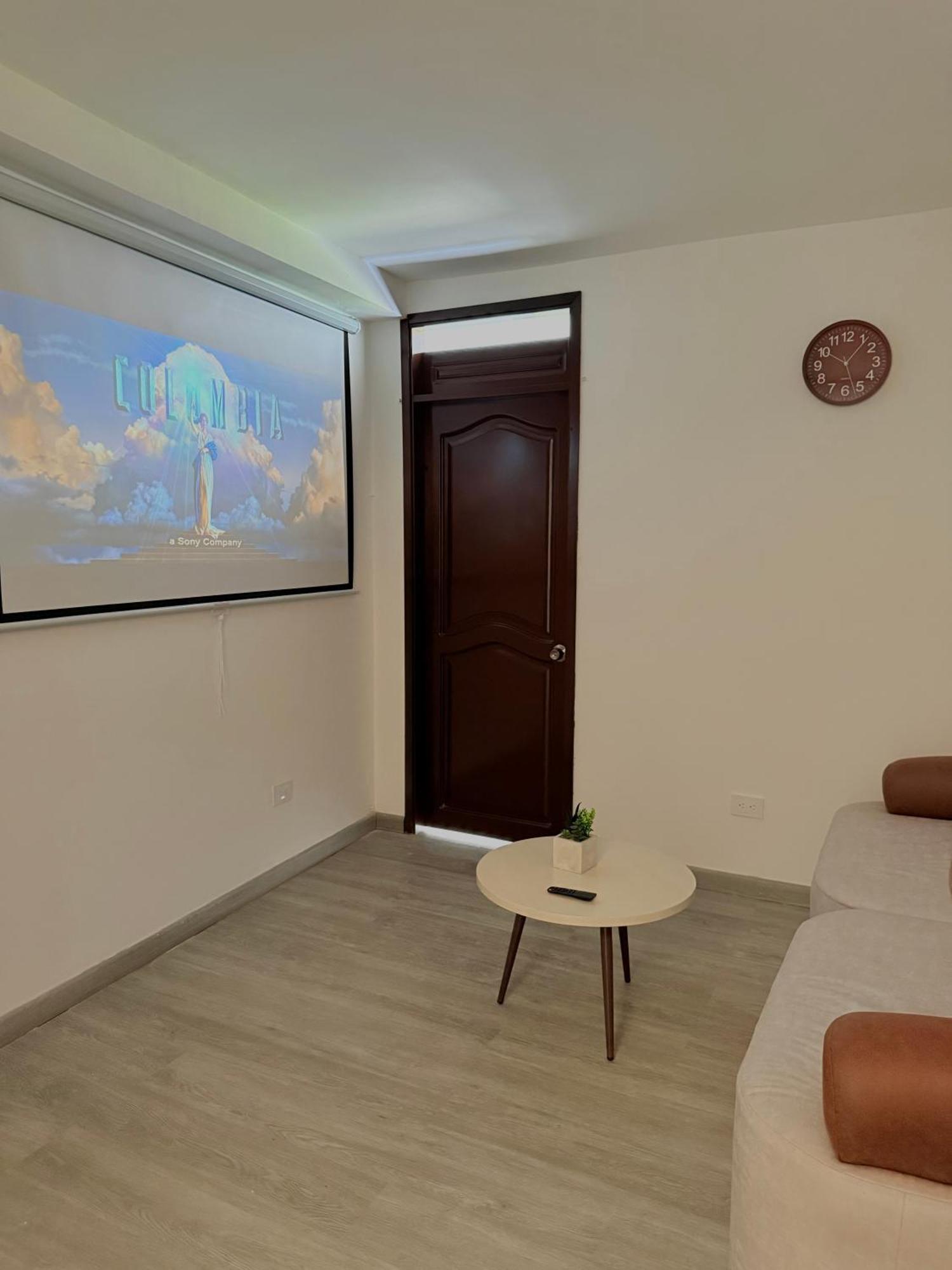 Apartamento Loft Host Partner Cerca Al Aeropuerto,Expofuturo Y Ukumari Pereira Exterior foto